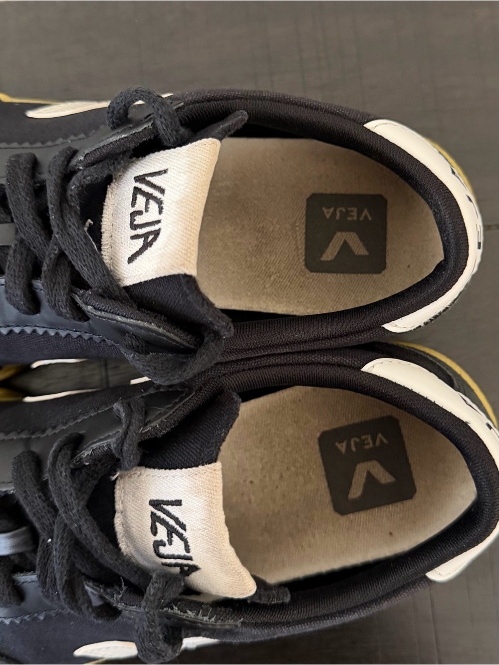 VEJA Volley Canvas Casual Sneakers Black White Size 6 US Women's Retro - Picture 7 of 14